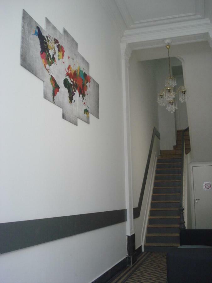 Modern Apartment First Floor Brussels Exterior photo